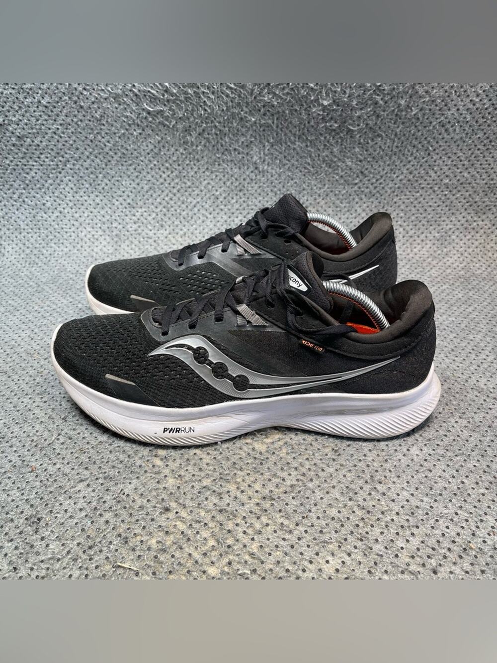 Saucony Guide 16 Black Running Shoes Size 10.5 Men’s